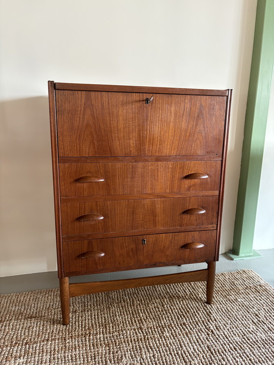 Image 1 of Cassettiera danese vintage in legno di teak