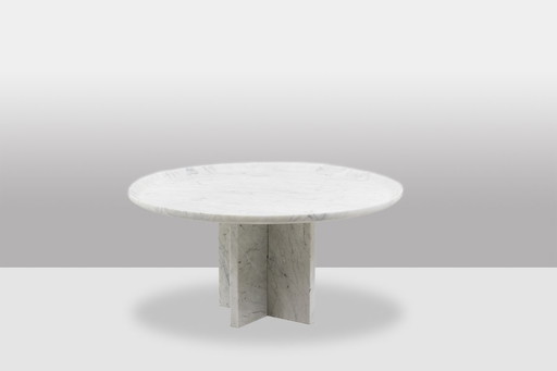 Paire de tables gigognes en marbre de Carrare. Contemporain.