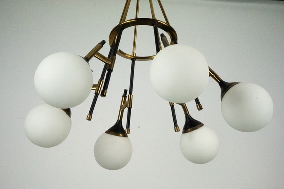 Image 1 of Rara lámpara Stilnovo de los años 50 con globos de cristal opalino. Italia