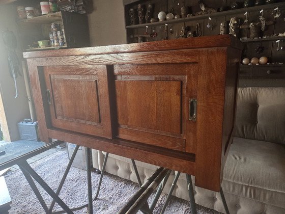 Image 1 of Precioso aparador/mueble para TV de madera maciza: carácter cálido y diseño atemporal.