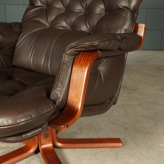 Image 1 of Fauteuil pivotant vintage en cuir - marron - années 1970