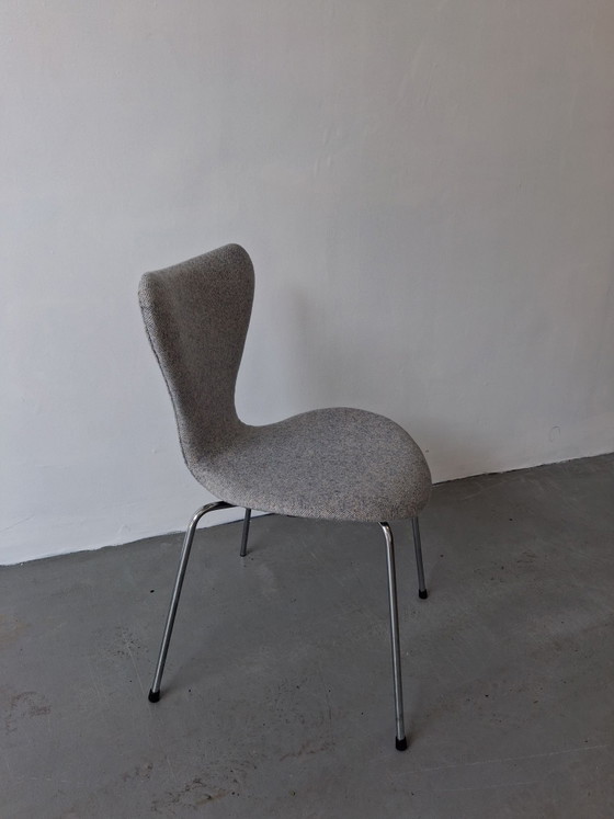 4x Fritz Hansen Butterfly Chair, Dining chairs, Chrome, Wool, Creme (photo 2 of 6)