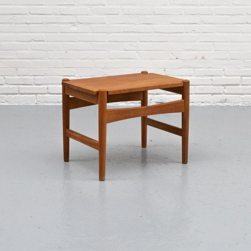 Hans Wegner AT50 Side Table