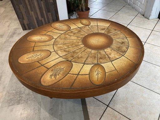 Mesa de centro redonda ovalada de cerámica de Barrois Vallauris, modelo herbario vintage de 1960.