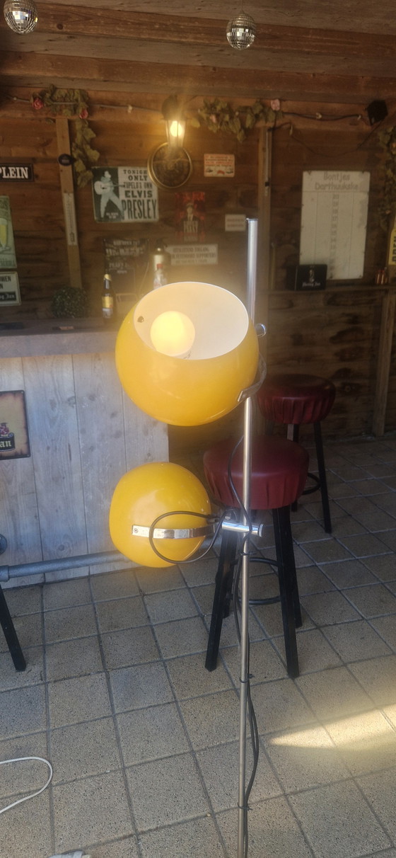 Image 1 of Retro lamp