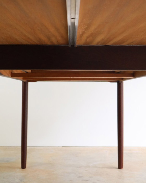 Image 1 of Table de salle à manger extensible Mid Century en bois de rose