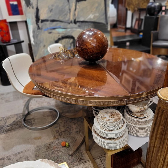 Image 1 of Mesa de comedor, siguiendo Rafael García Nicolau, madera de roble tallada, Mid-century, 70’s – España