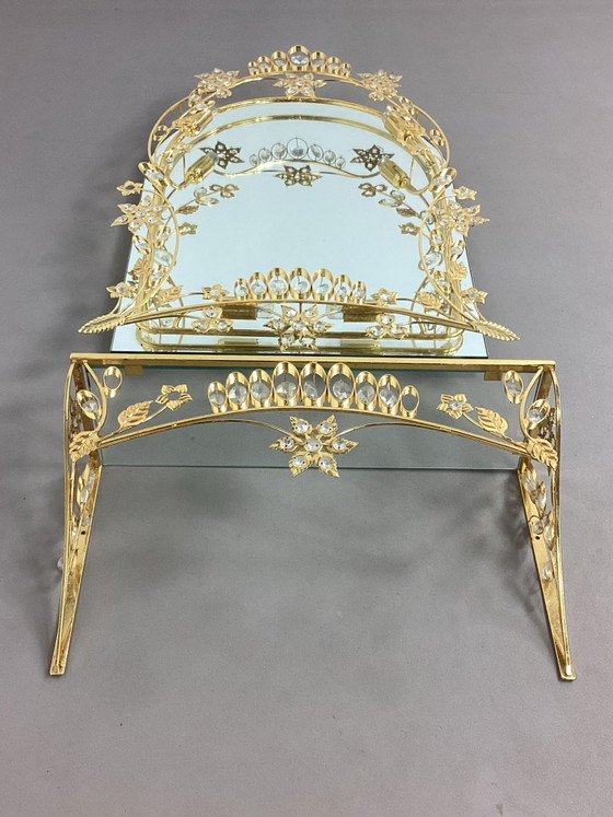 Italian vintage Hollywood Regency mirror with brass console and lighting, Glass, Gold (photo 2 of 11)