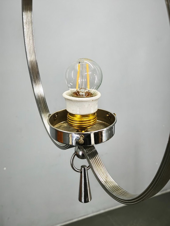 Image 1 of Lampadario ceco Art Déco degli anni '30 in cromo e vetro satinato.