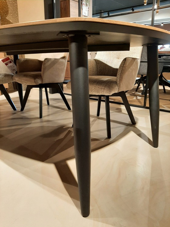 Stoneara – INHOUSE, Tavoli da pranzo (photo 5 of 5)