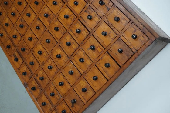 Image 1 of Armario de boticario/taller industrial holandés de pino, circa 1930