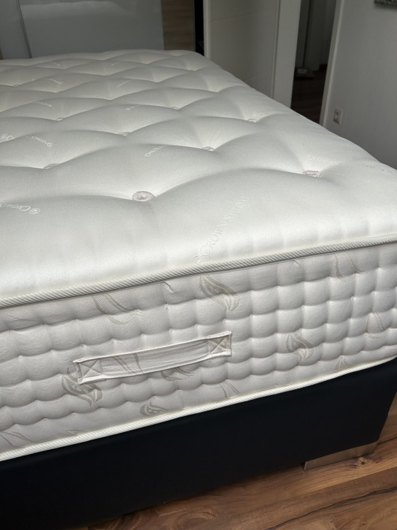 Image 1 of Letto matrimoniale Haskins King George Deluxe con base a molle 180x200 | praticamente nuovo | Prezzo originale: € 3.595