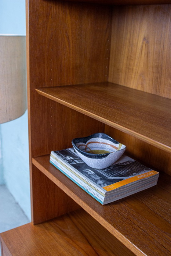 Image 1 of Vintage boekenkast, dressoir, bijzettafel, teak, Hundevad Deens