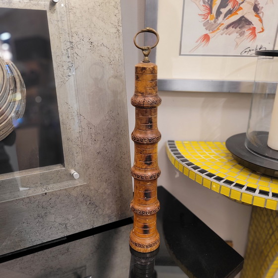 Image 1 of Peperstrooier van bamboe en brons, 20e eeuw