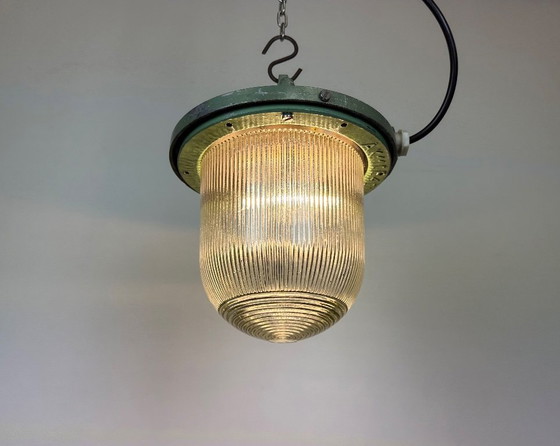 Image 1 of Lampada da bunker industriale verde di Polam Gdansk, anni '60