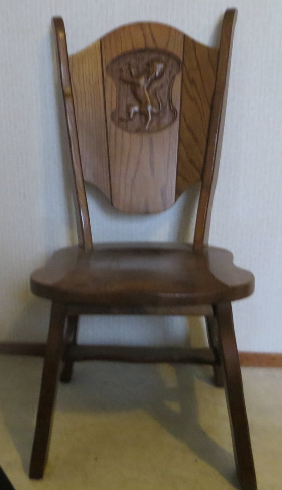 4 Vintage oak chairs with carved backrest in very good condition – Dining chairs, Wood (photo 3 of 8)