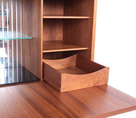 Image 1 of Libreria con zona bar, anni '60