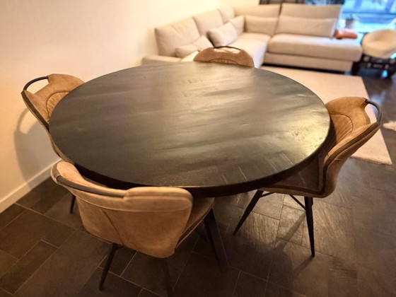 Image 1 of Round dining table black Ø150 cm
