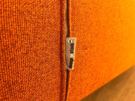New Design In Stock Aikon 2-Seater Sofa + Warranty – Design on Stock, 2 zitsbanken, Other (photo 2 of 8)