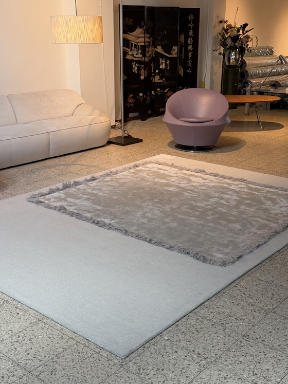 Image 1 of Tapis Leolux Cadre Pierre