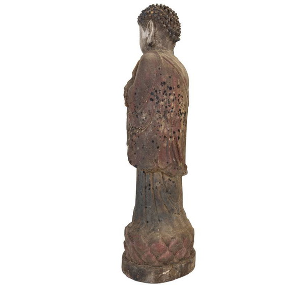 Statue de Bouddha chinoise en bois avec polychromie originale et restes de dorure. – Sculptures, Wood (photo 6 of 17)