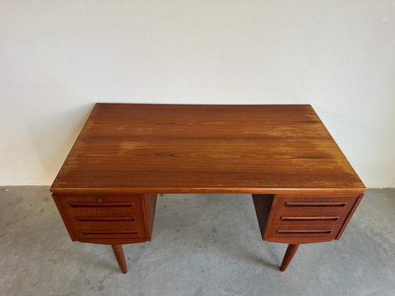 Image 1 of Vintage Deens bureau 2 zijdig teak