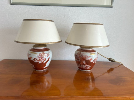 Paire de lampes de table décoratives en porcelaine Kutani du Japon