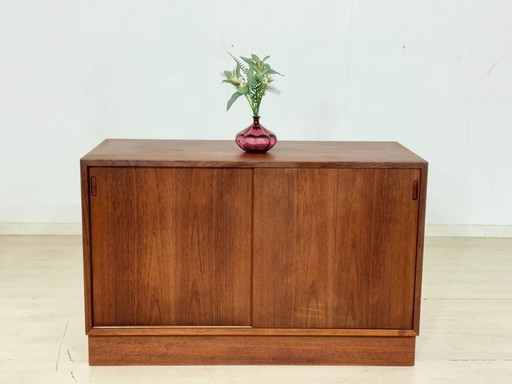 Deense teakhouten ladekast / vintage dressoir / woonkamerkast / halkast / commode