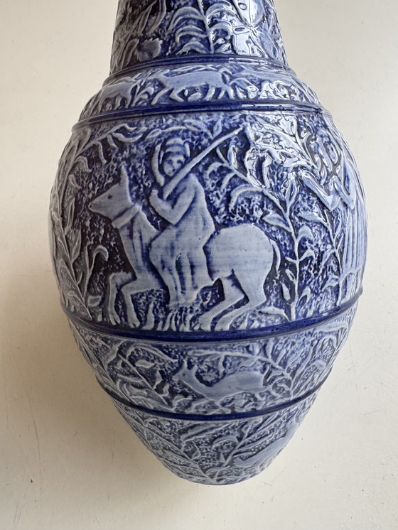 Image 1 of Grote blauwe steengoed vaas uit de jaren 60