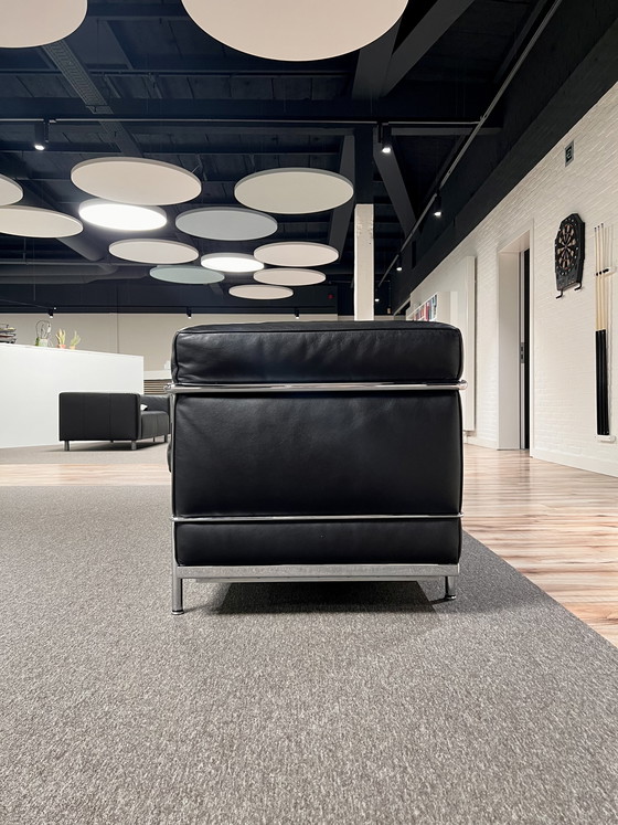 Image 1 of Cassina Corbusier LC2 3 posti