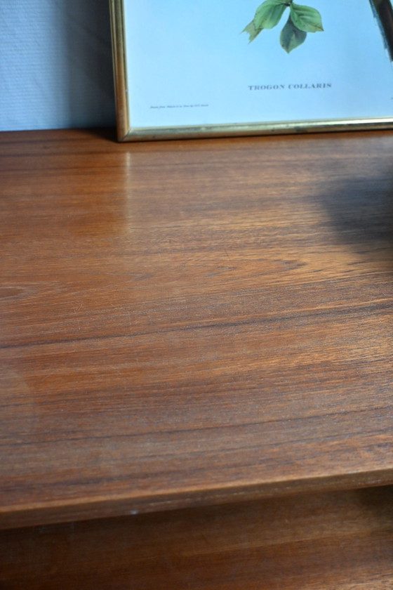 Image 1 of Schöner dänischer Wandschrank/Sideboard