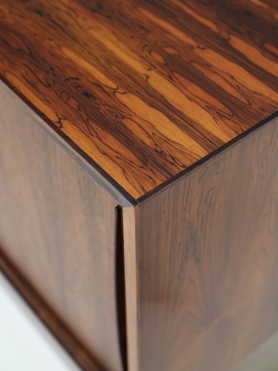 Buffet bas en palissandre vintage danois années 60, Bois, Marron, Mid Century Modern (photo 5 sur 15)