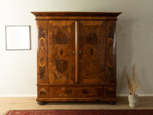 Armoire baroque en noyer, vers 1760