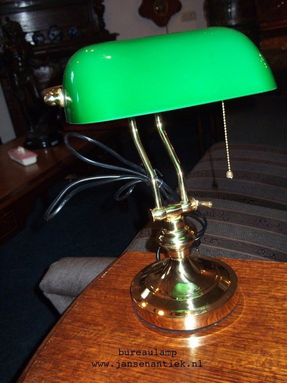 Image 1 of La scrivania angolare 220x220 si abbina perfettamente al mogano noce teak