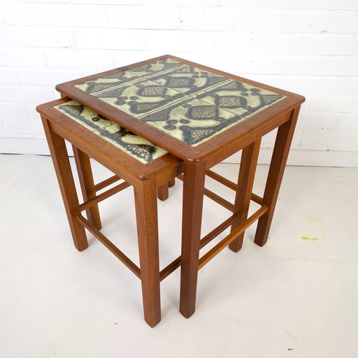 Mimiset Vintage, design danese brutalista in legno/piastrelle, anni '70. – bijzettafels, Stone, Wood