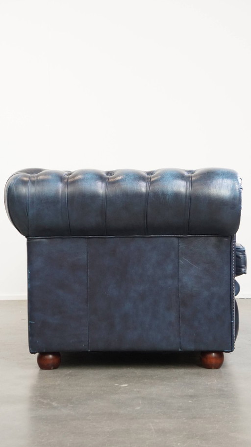 Canapé 2 places chesterfield en cuir de bœuf coloris bleu jean