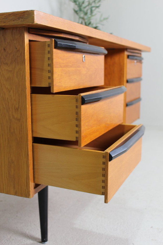 Image 1 of Bureau vintage 1960