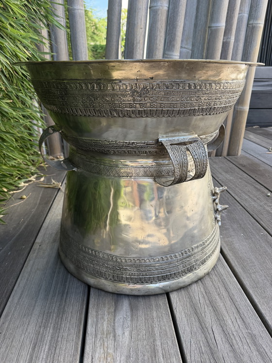 Image 1 of Bijzettafel thaise drum