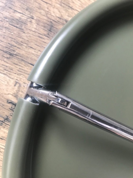 Image 1 of Vassoio Royal VKB di Gijs Bakker, design olandese, color kaki