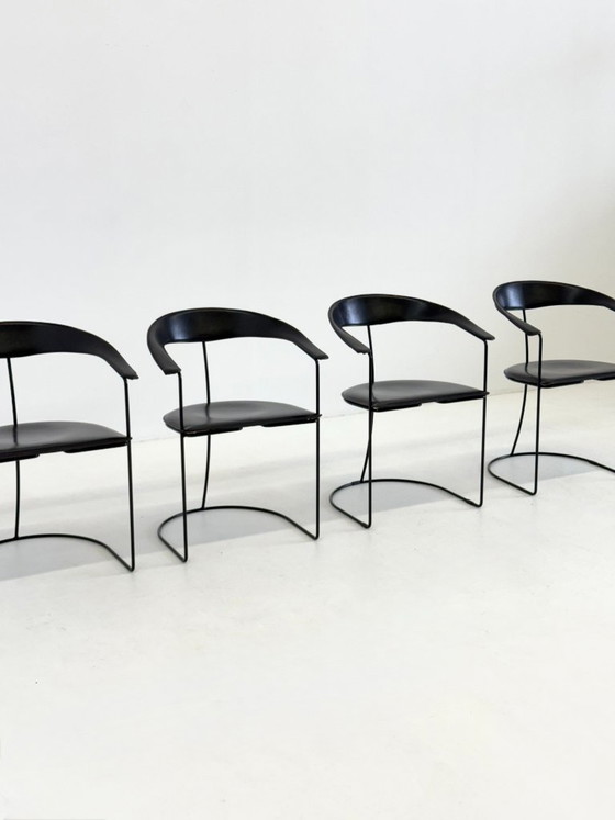 Set di 8 Sedie da pranzo Vintage Arrben Ursala in pelle nera – Leather (photo 14 of 17)