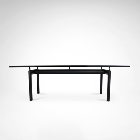 Tavolo da pranzo LC6 in acciaio e legno di Le Corbusier et al. per Cassina anni '80 – Tavoli da pranzo, Metal (photo 2 of 10)