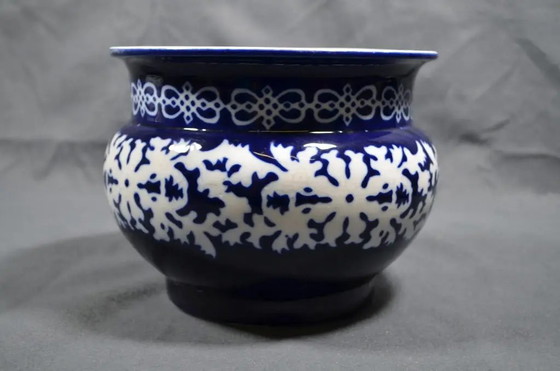 Par de Macetas de Porcelana del Sudeste Asiático, finales del siglo XIX – Porcelain (photo 4 of 12)