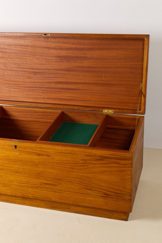 Image 1 of Baúl cofre para mantas de teca de mediados de siglo de Riis Antonsen, Aabenraa Dinamarca, años 60