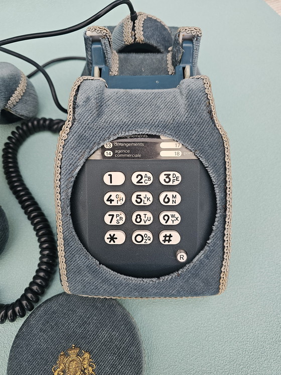 Image 1 of Teléfono Boudoir de Francia, terciopelo azul.