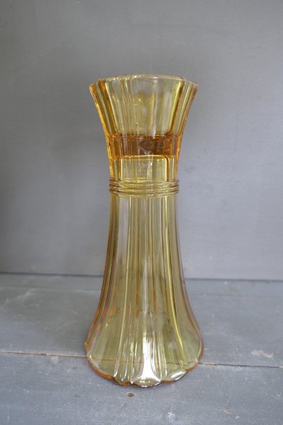 Image 1 of Vaso/candeliere in vetro ambrato Art Déco