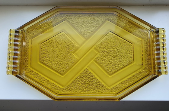 Image 1 of Bandeja de vidrio prensado Art Déco
