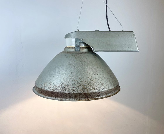 Image 1 of Lampada a sospensione industriale con copertura in vetro smerigliato, anni '70