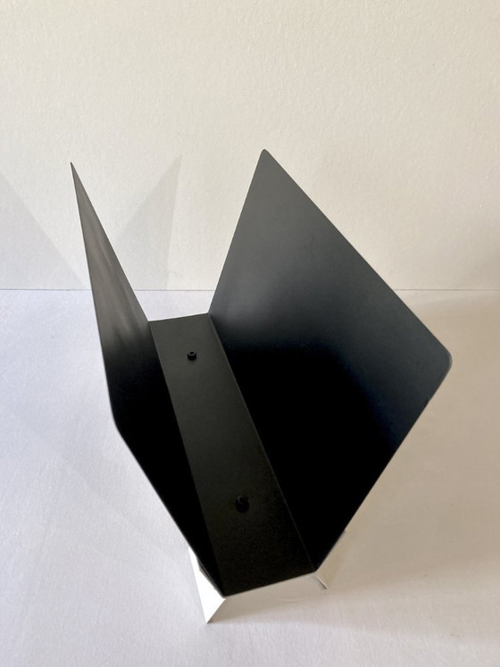 Image 1 of Porte-revues en métal noir et blanc crème, années 1950