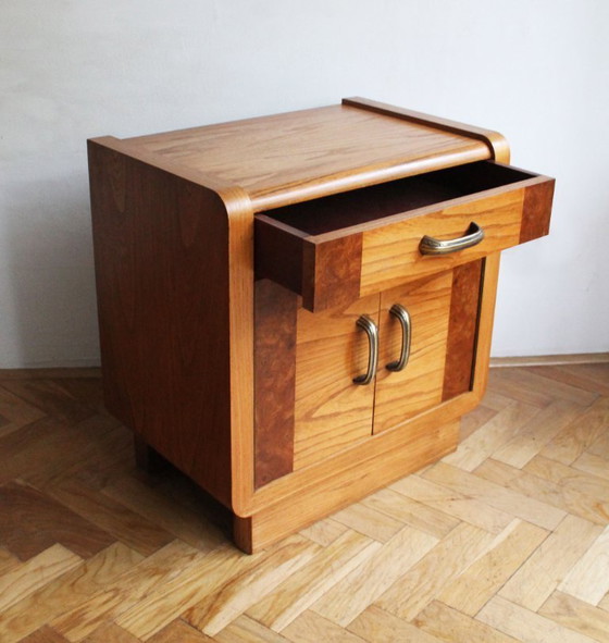 Image 1 of Par de mesitas de noche Art Déco de la década de 1930