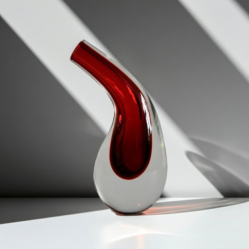 Jarrón de Murano de mediados de siglo, estilo moderno, con forma de gota.